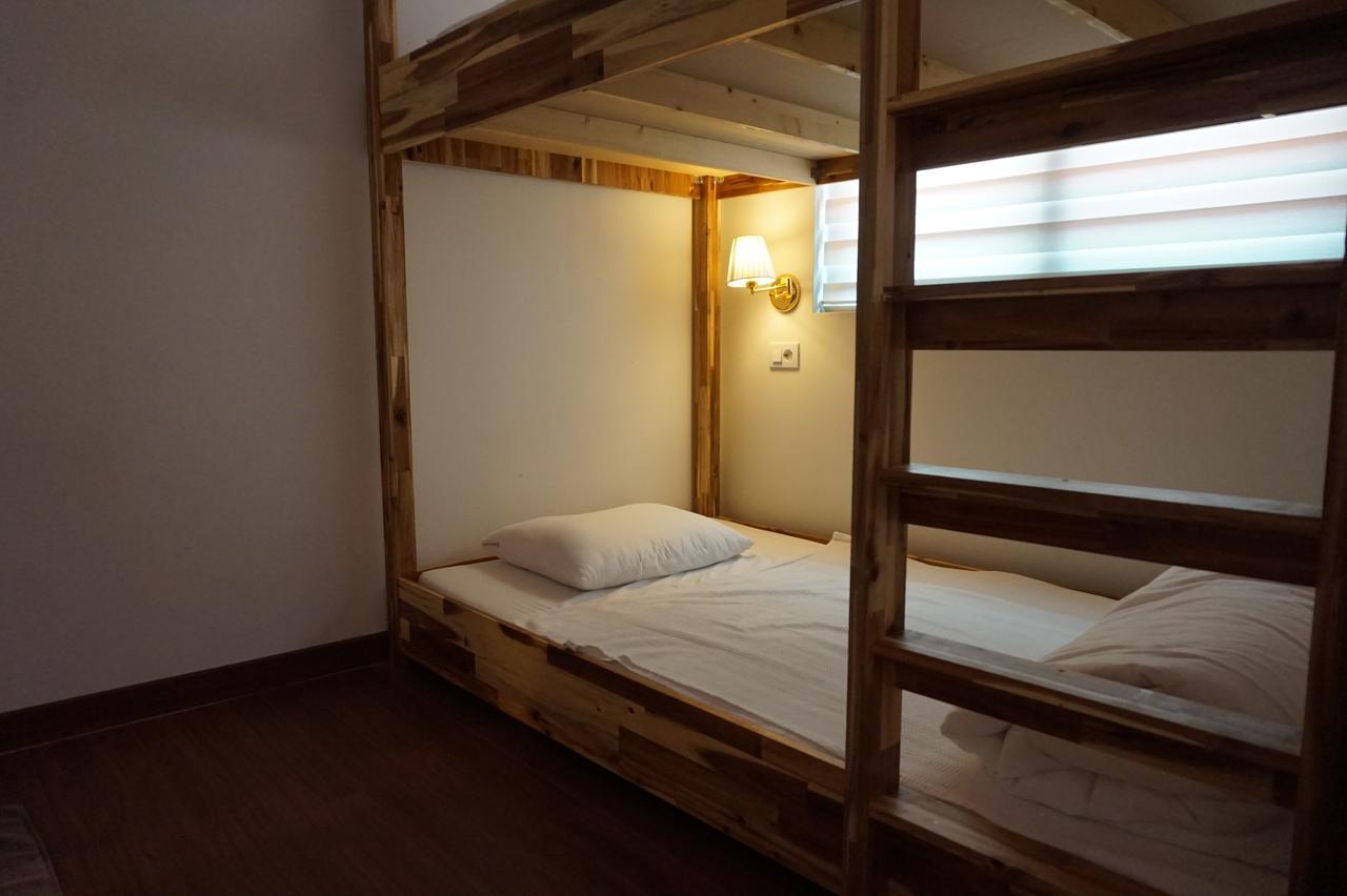 P.S Guesthouse Itaewon โซล ภายนอก รูปภาพ